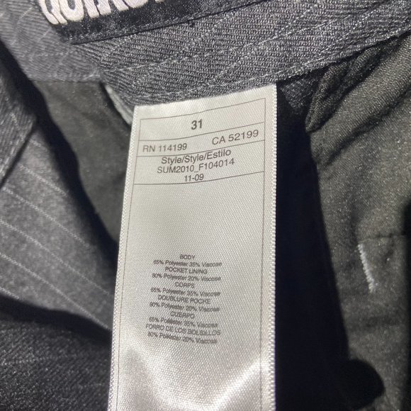 Quiksilver Flat Front Shorts Dark Grey Pinstripes Men's 31 Waist Great Condition - Picture 4 of 4